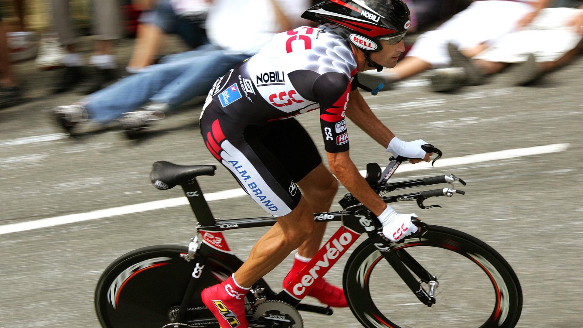 《PUBGMobile》“极地突击”线上大赛，顶级战队比拼，燃情开启！