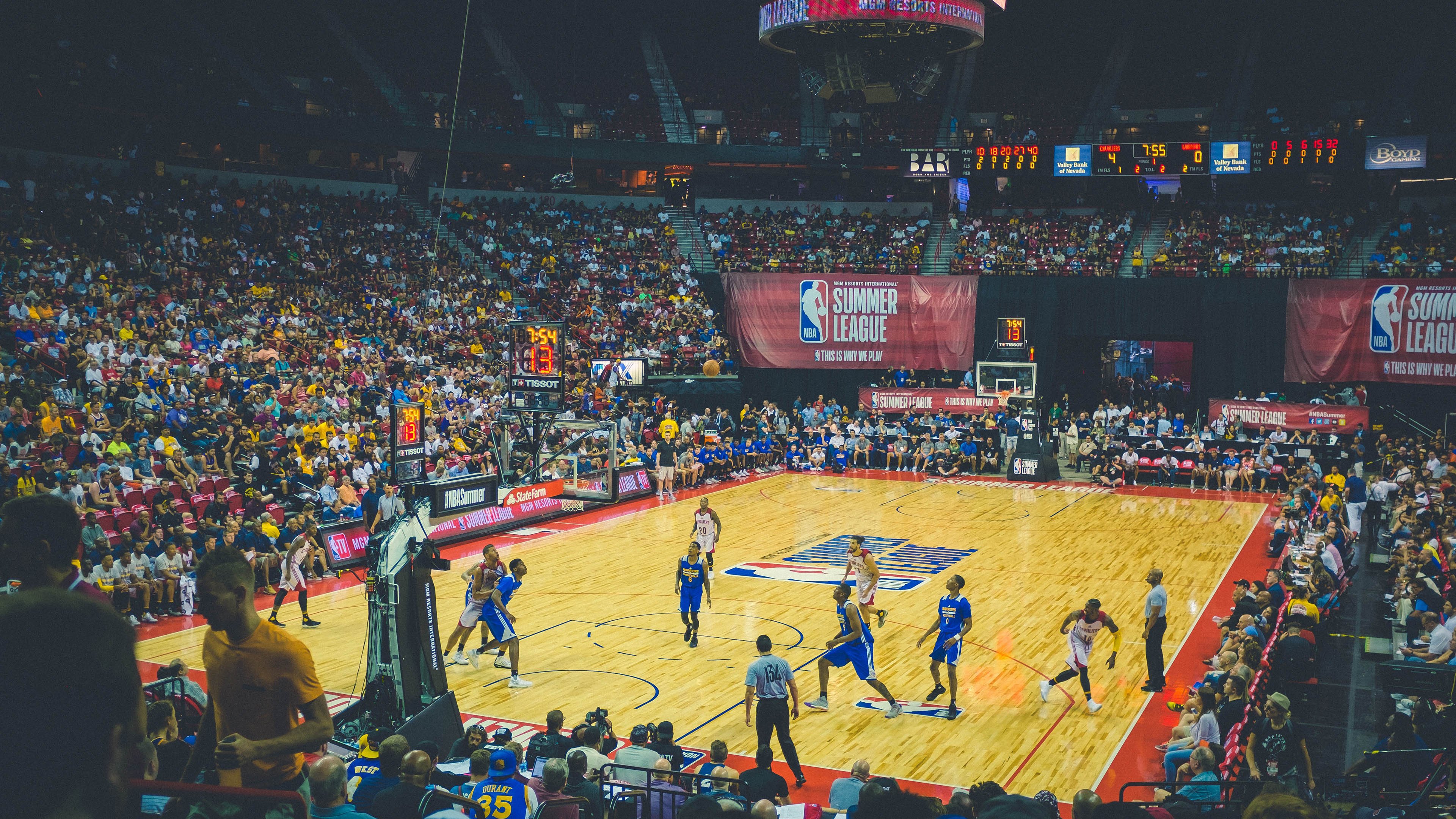 热火vs快船前瞻：鲍威尔有望复出战旧主小卡哈登欲助队获主场四连胜